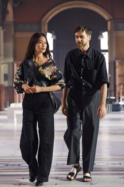 Look 54